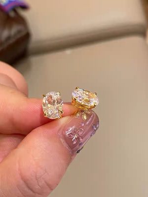 S925 Sterling Silver Pigeon Egg Oval Single Diamond Four Claw Classic Earrings Women's Advanced Earrings 2025 New Exquisite