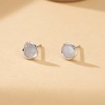 color: white gold
