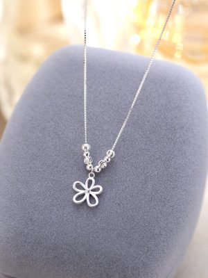 S925 Sterling Silver Mori Flower Necklace Women's Exquisite Round Bead Flower Clavicle Chain Design Sweet All-match Jewelry