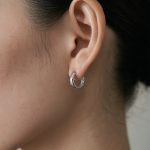 2025 New Classic Diamond Pattern S925 Sterling Silver Plated Platinum Earrings for Commuter Daily Simple Ear Ring Ear Buckle