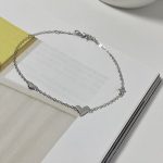 color: white gold