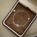 color: white gold