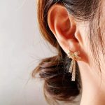 color: Gold color a pair (about 2.45 grams) / size: 925 silver (with rubber plug)