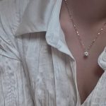 color: white gold
