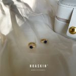 color: 18K Gold Pair