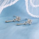 color: white gold