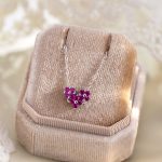 color: red zircon