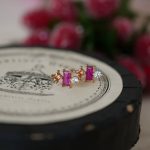 color: 18K gold pair (with earplugs)