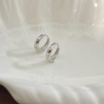 color: white gold