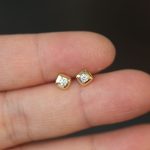 color: 18K gold pair (with screw plug)