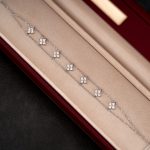 color: 7 flowers-white gold