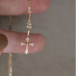 color: 18K Gold