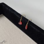 color: 18K Gold
