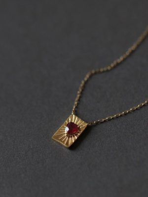 French Sacred Heart Chalk Red Heart Square Brand Necklace 925 Sterling Silver Plated 18K Gold Retro Peach Heart Zircon Light Luxury Clavicle Chain