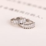color: White gold-white zirconium