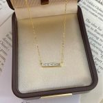 color: 18K Gold