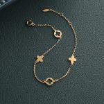 color: 18K Gold