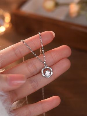Mobius Ring 925 Sterling Silver Plated 18K Gold Moissanite Necklace Female Zircon Clavicle Chain Light Luxury All-match High-grade