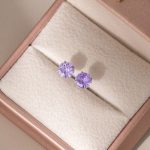 color: Fireworks cut Amethyst Zirconium (single) / Style: Foot Silver