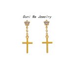 color: 14k gold