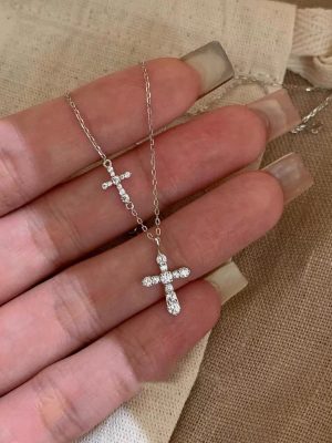 Sweet cool! Korean Style Cold Style S925 Silver Zircon Super Flash Double Cross Necklace Women's Light Luxury Exquisite Clavicle Chain