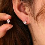 color: white gold