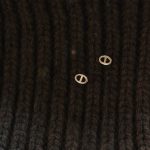 color: 14K gold pair (with earplugs)