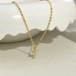 color: 18K Gold