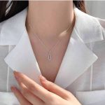 color: white gold