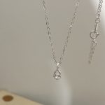 color: white gold