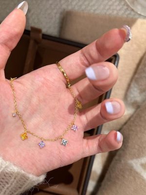 Little Red Book S925 Sterling Silver Gold Plated Dopamine Color Zircon Lucky Grass Mini Four Leaf Bracelet Bracelet