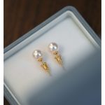 color: 18K gold pair (with earplugs)