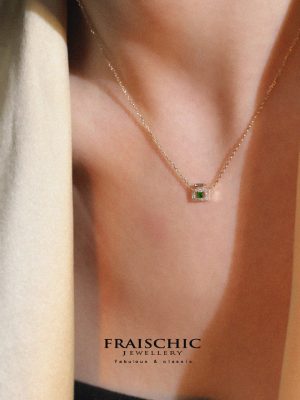 Really fragrant ~ S925 silver plated 18K gold pure silver pendant necklace perfume bottle shape green zircon female neck chain mini delicate HME