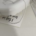 color: white gold