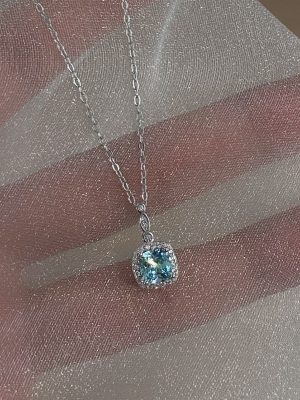 Thin Colored S925 Sterling Silver Flash Small Square Diamond Blue White Stone Necklace Light Luxury Elegant High Clavicle Chain