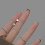 color: white gold