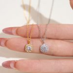 color: GOLD / Style: Pendant