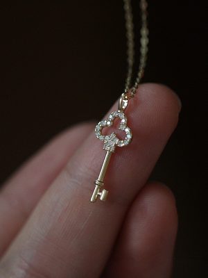 Lucky Key ~ S925 Sterling Silver Plated 18K Gold Key Necklace Versatile Simple Collarbone Chain Personalized Design