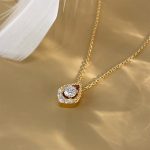 color: 18K Gold