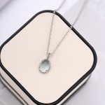color: white gold