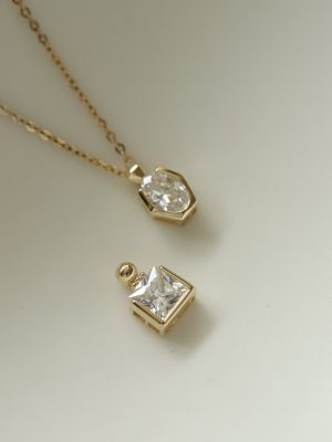 Miss coco ~ S925 silver gold plated exquisite perfume bottle design temperament pendant pendant female necklace clavicle chain HME