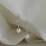 color: white gold