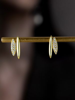 S925 Sterling Silver Geometric Rice Grain Earrings for Women French Retro Style Simple Ear Bone Nail Light Luxury Fashion Design Earrings