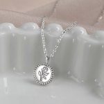color: white gold
