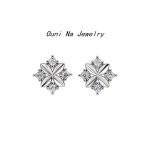 color: white gold