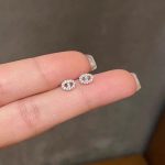color: white gold