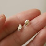 color: Gold Pair (with silver earplugs)