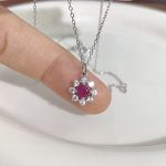 color: white gold