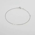 color: white gold