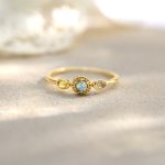 color: GOLD / size: US Code 7